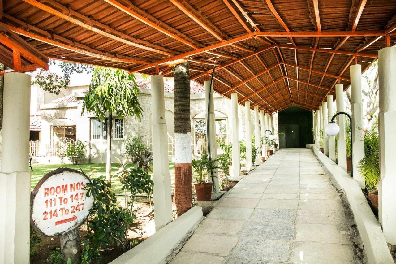 Ras Resort By Treat Silvassa Exterior foto